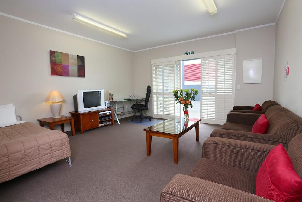Kudos Business Suites & Airport Motel Auckland Buitenkant foto