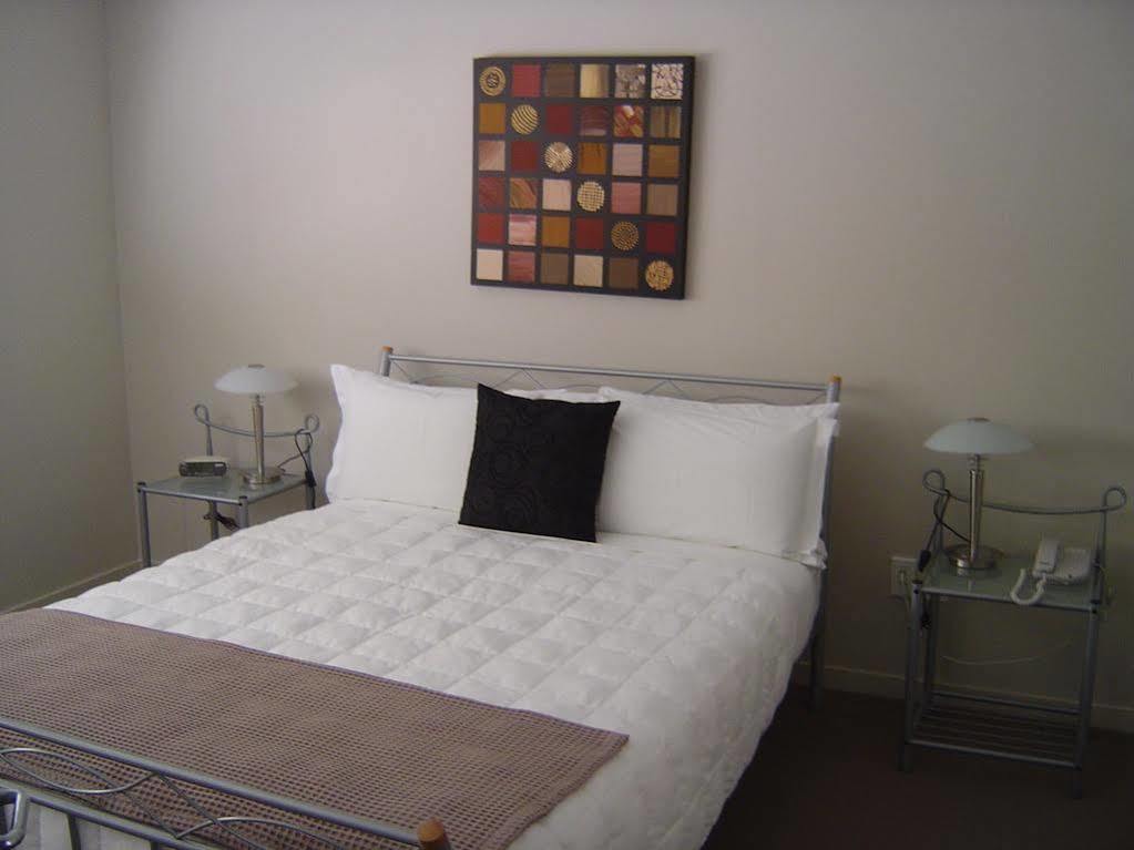 Kudos Business Suites & Airport Motel Auckland Buitenkant foto