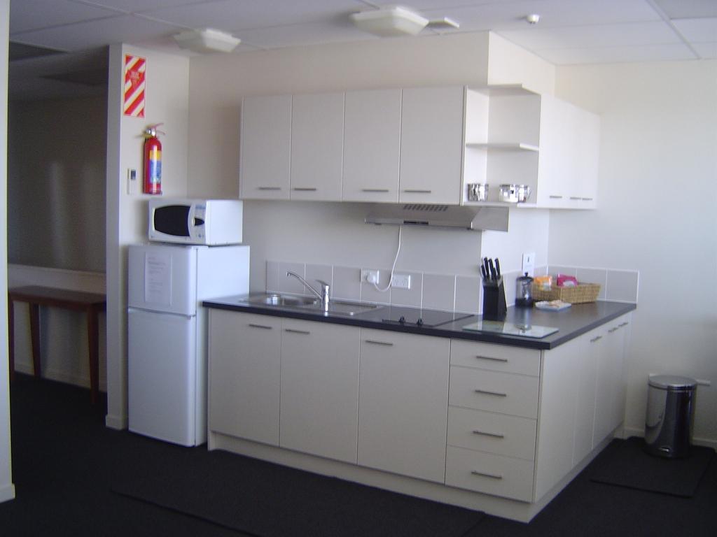 Kudos Business Suites & Airport Motel Auckland Buitenkant foto